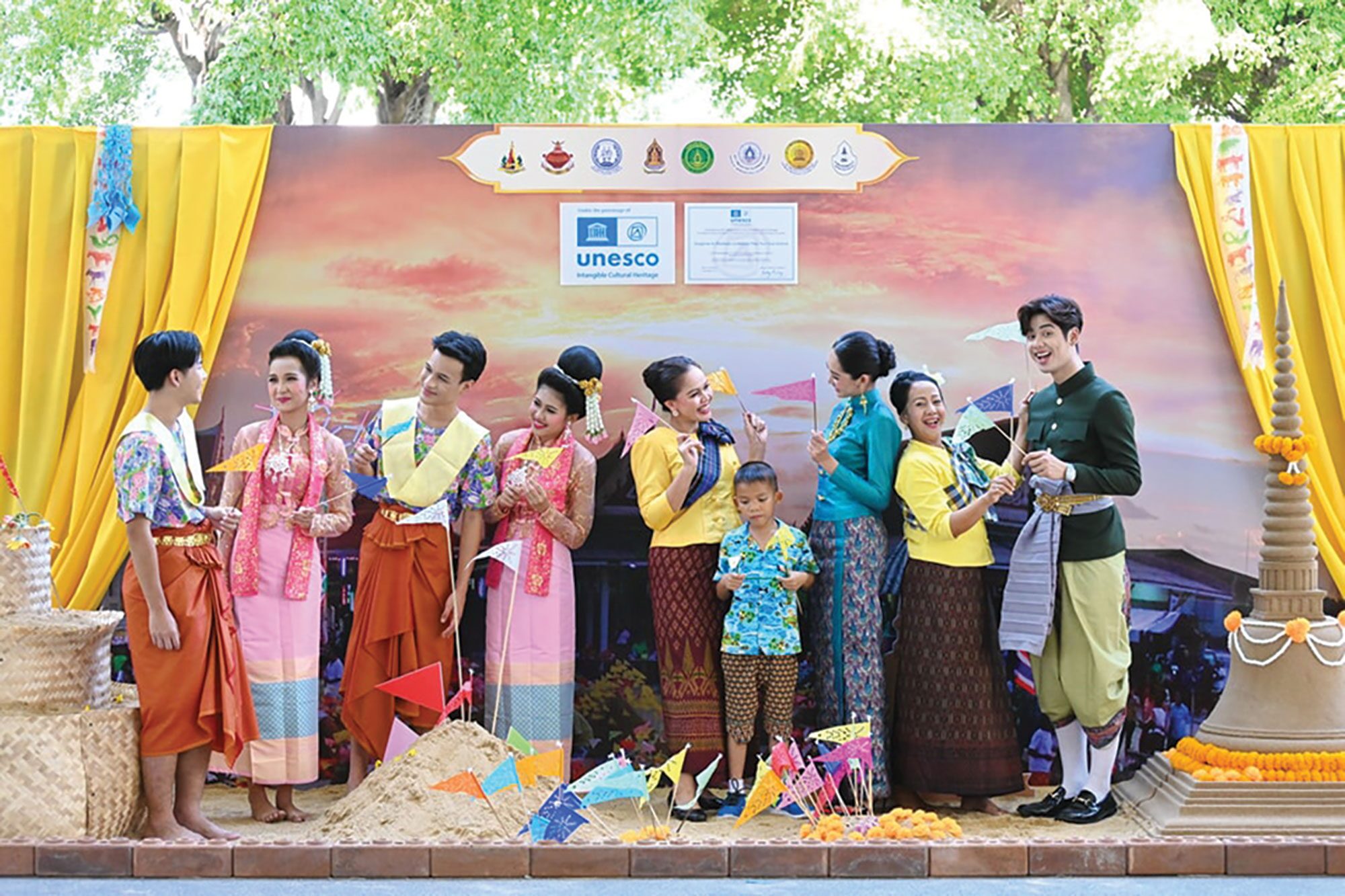 ข่าวสดพระเครื่อง - แนะฉลองอย่างสร้างสรรค์ ผลโพลชี้เทศกาลสงกรานต์