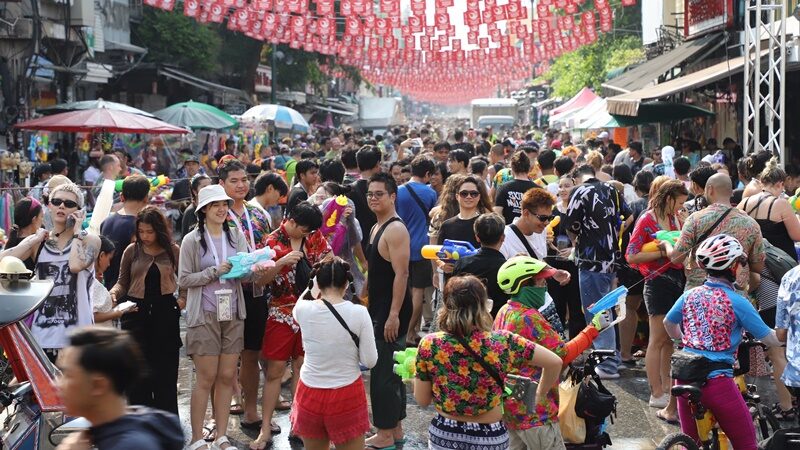 สงกรานต์ข้าวสาร ปรับแผนเข้าออกแบบวันเวย์ เพื่อความเรียบร้อย บังคับเลี้ยวเข้าบางลำภู
