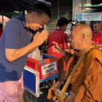 วันหยุดแรก! “นายกฯ” เดินตลาดหัวหิน ใส่บาตร-ซื้อเมนูโปรด ก่อนตรวจสถานีรถไฟหัวหิน
