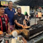 วันหยุดแรก! “นายกฯ” เดินตลาดหัวหิน ใส่บาตร-ซื้อเมนูโปรด ก่อนตรวจสถานีรถไฟหัวหิน
