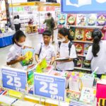 มูลนิธิหนึ่งอ่านล้านตื่น มอบ 2 แสน ให้ 21 โรงเรียน ช้อปงานสัปดาห์หนังสือฯ