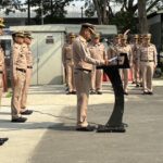 ประธาน คตร. ตรวจเยี่ยมกำลังพลฝีพายเรือพระราชพิธี ที่อยู่ระหว่างการฝึกบนเขียงฝึก