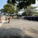 ประธาน คตร. ตรวจเยี่ยมกำลังพลฝีพายเรือพระราชพิธี ที่อยู่ระหว่างการฝึกบนเขียงฝึก