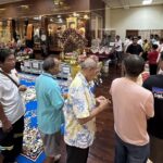 ศรัทธาแน่นวัด “ปิดทอง-เปลี่ยนผ้าครอง“ หลวงพ่อสิงห์ ลูกศิษย์แห่สักการะกราบไหว้