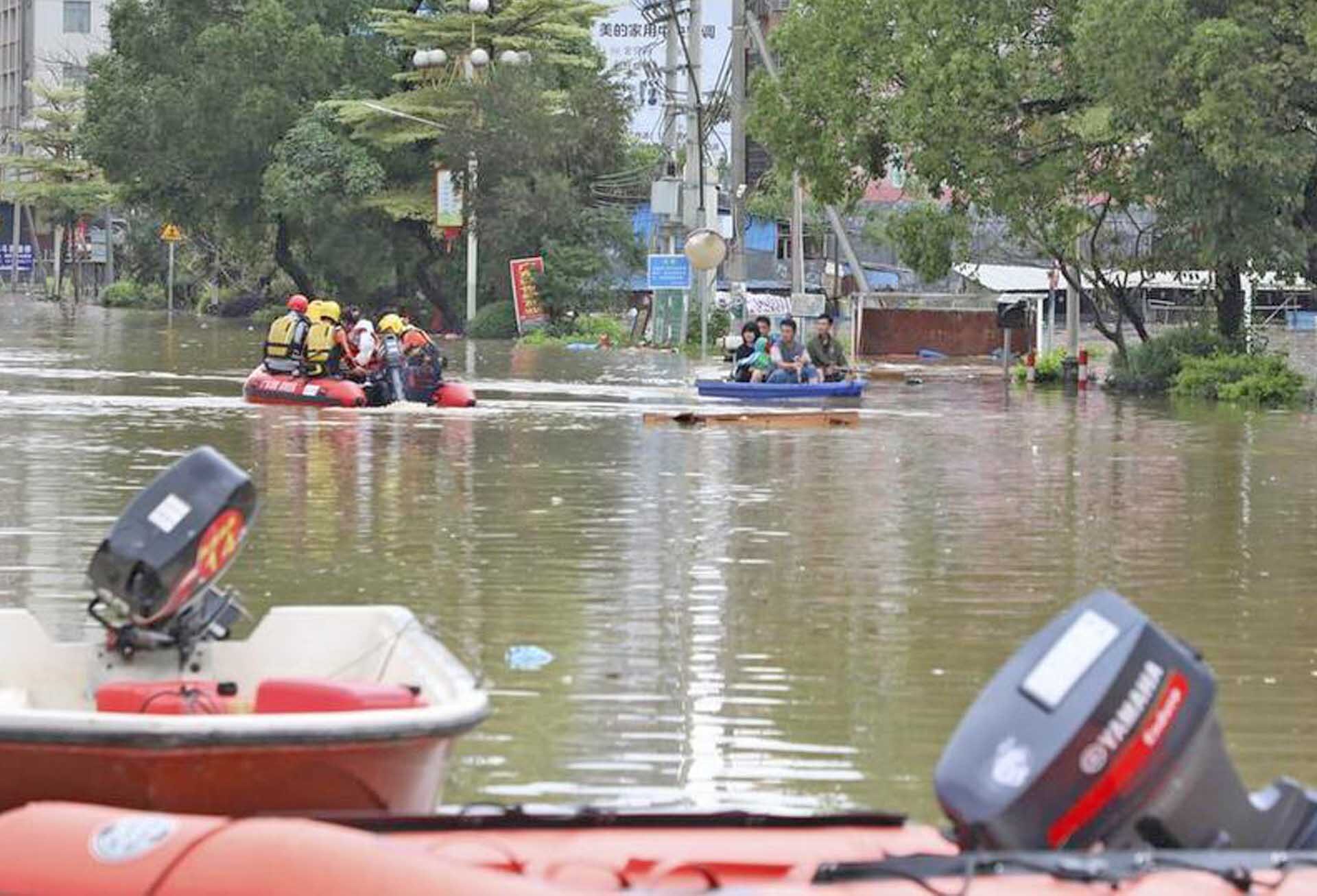 กวางตุ้ง “น้ำท่วมหนักในรอบศตวรรษ” หลังฝนถล่มต่อเนื่อง-อพยพกว่าครึ่งแสน