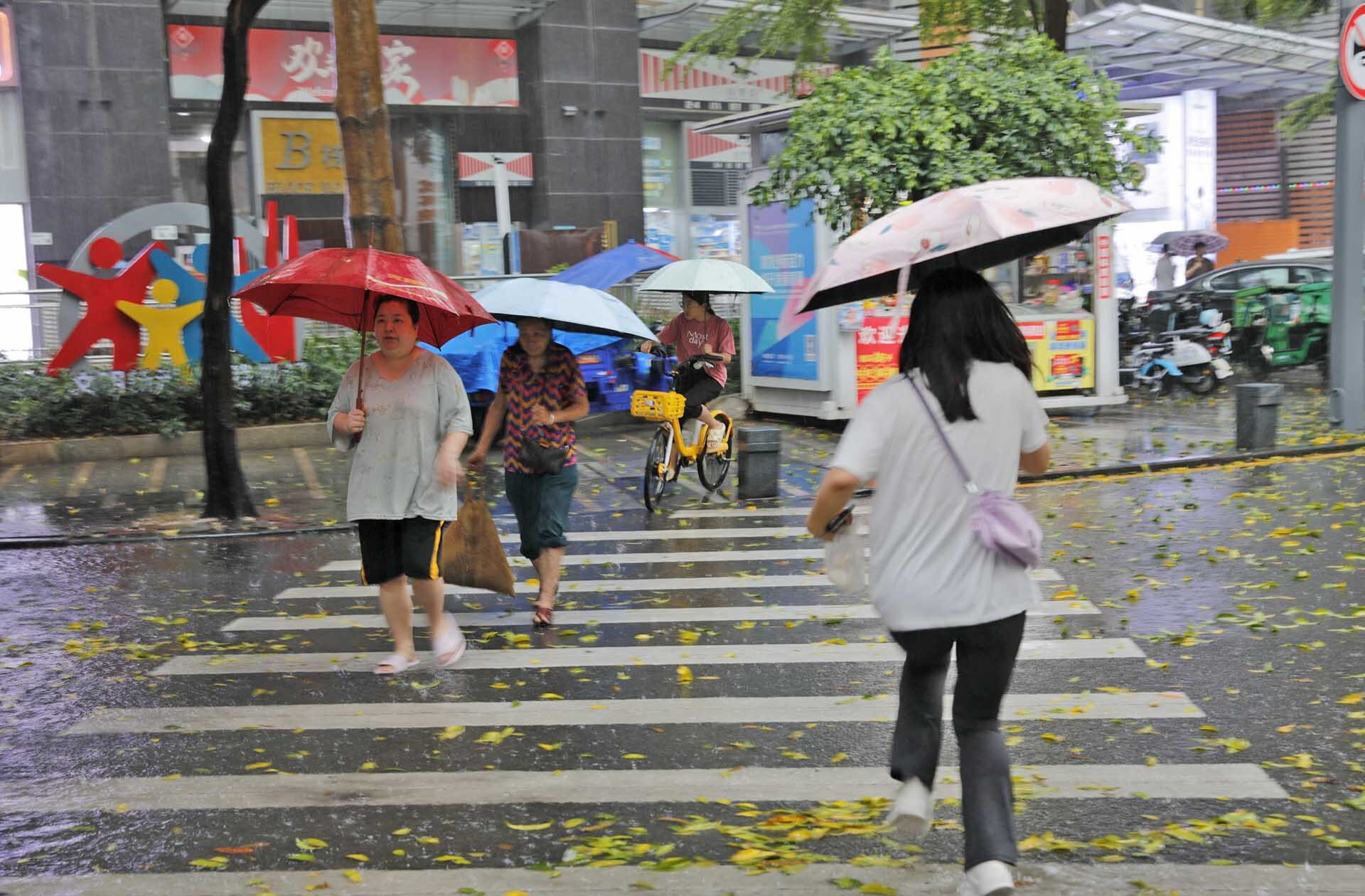 กวางตุ้ง “น้ำท่วมหนักในรอบศตวรรษ” หลังฝนถล่มต่อเนื่อง-อพยพกว่าครึ่งแสน