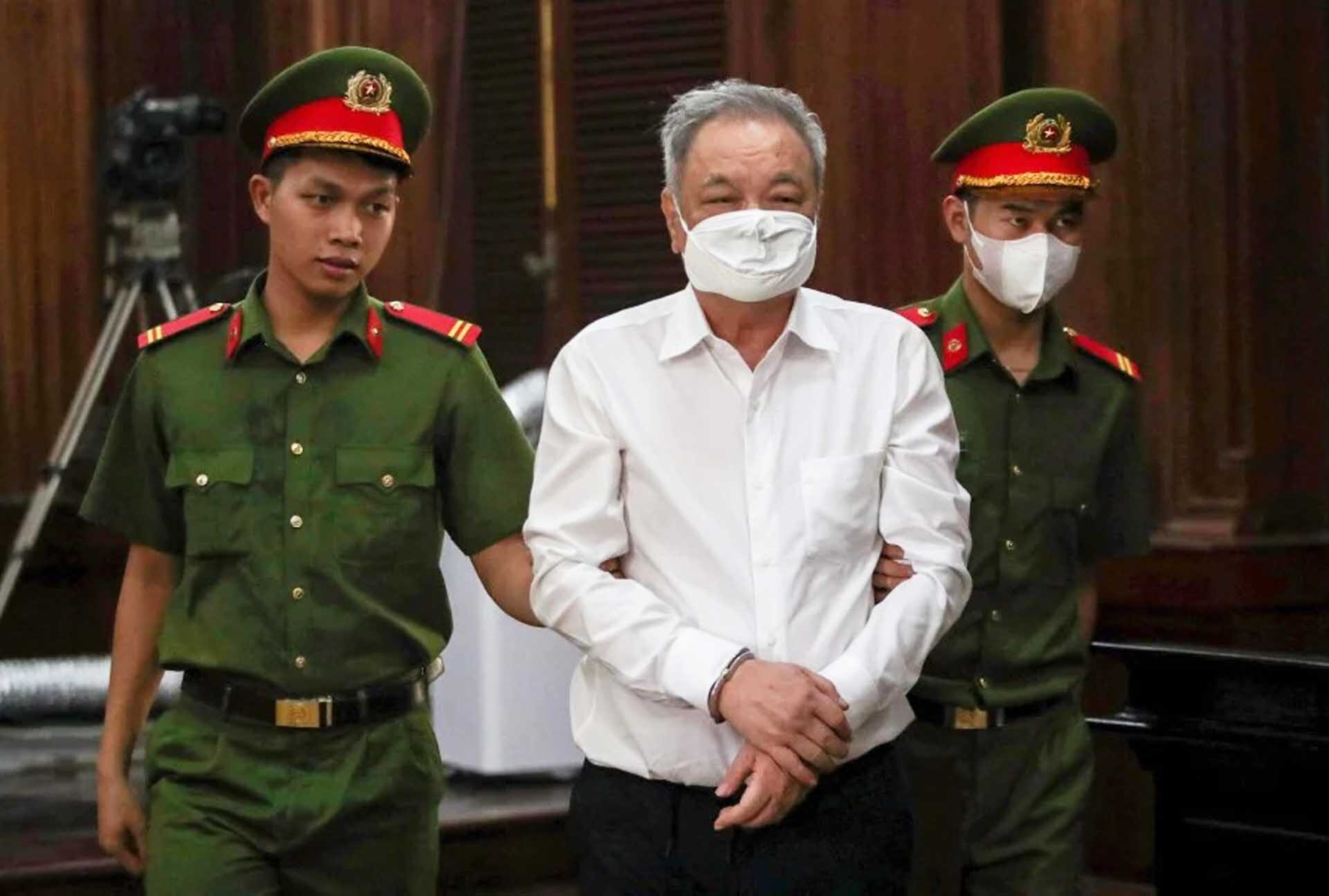 สั่งคุก “เจ้าสัว” ธุรกิจเครื่องดื่มยักษ์ใหญ่ในเวียดนาม-ร่วมมือกับลูกฉ้อโกงพันล้าน