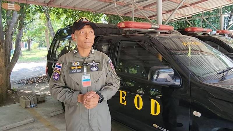 ทำความรู้จัก "ครูเร" ตชด.ค่ายนเรศวรใจดี แลกเสื้อนร. ทำให้เข้าสอบได้ทันเวลา