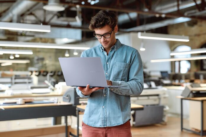 หลาก&หลาย - เอซุส Vivobook S ซีรีส์ ดีไซน์เรียบหรูบางเบา