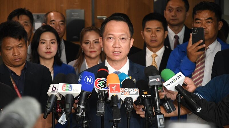 นายอัครเดช วงษ์พิทักษ์โรจน์ สส.ราชบุรี พรรครวมไทยสร้างชาติ ในฐานะประธานกมธ.การอุตสาหกรรม สภาผู้แทนราษฎร