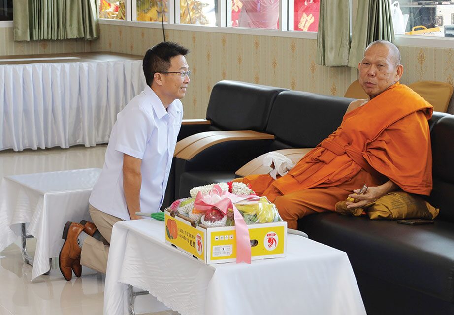 ข่าวสดพระเครื่อง - ปลุกเสก‘พระสมเด็จทรงฉัตร’ ครบรอบ128พรรษา‘สมเด็จป๋า’