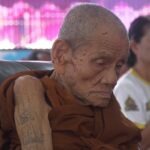 สาธุ! หลวงปู่มี เกจิอีสานใต้ อายุ 112 ปี คาดมากที่สุดในประเทศ แห่สร้างวัตถุมงคล รุ่น 9 รอบ