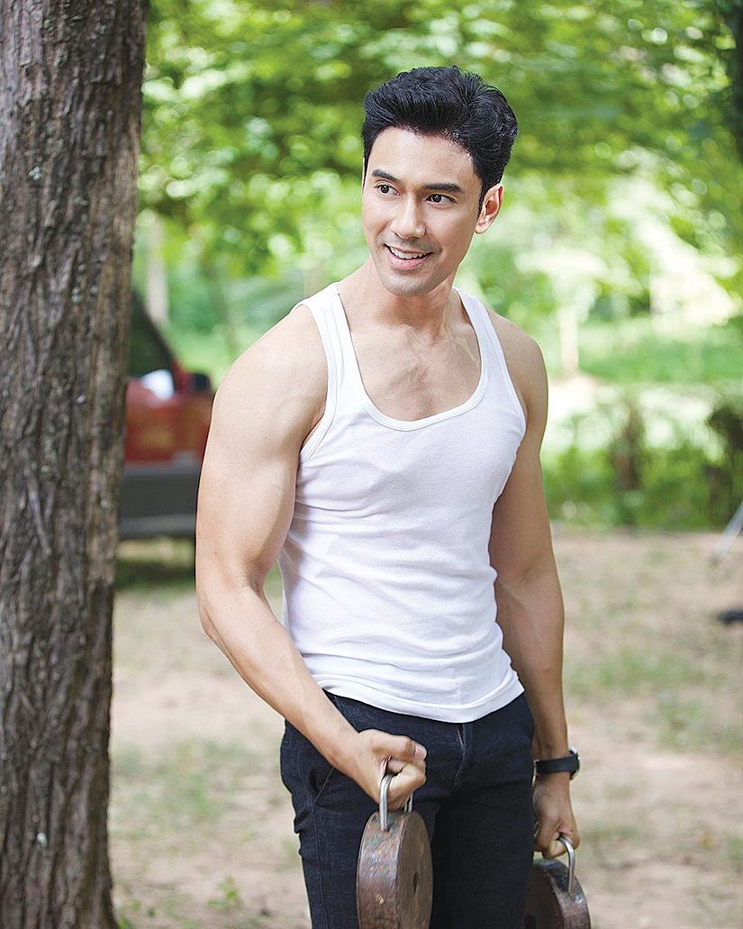 อาทิตย์ใส