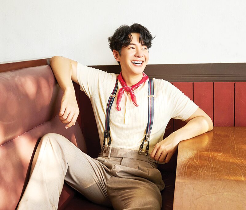 อาทิตย์ใส - ‘ไอซ์’คัมแบ๊กงานเพลง ใส่สีสันใหม่รส‘ไทยนิยม’