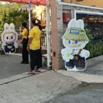 ไอเดียเก๋ โรงเรียนนำป้ายสแตนดี้ลาบูบู้โชว์ เปิดเทอมปีนี้ มีแต่ความสดใส เด็กๆไม่ร้องไห้