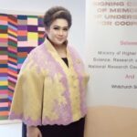 รมว.ศุภมาส นำนิทรรศการ “Colour of Culture” โชว์ศิลปพื้นบ้านไทยสู่อังกฤษ