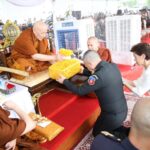 ผบ.ทสส. ร่วมพิธีเททองหล่อ พระพุทธมหาจักรพรรดิอมรรัตนนาคาธิบดี 64 ปี สถาปนา บก.ทท.