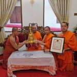 เจ้าอาวาส วัดอินทรวิหารฯ เชิญพุทธศาสนิกชน สักการะขอพร พระบรมสารีริกธาตุ