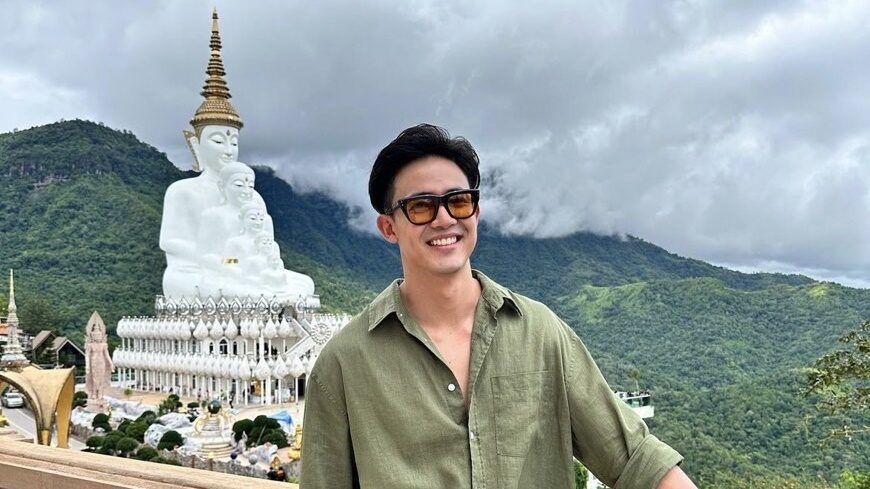 แชมป์ ชนาธิป