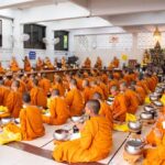 อธิบดีกรมการปกครอง ประธานพิธีทำบุญตักบาตร