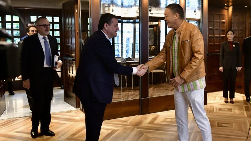 นายกฯ หารือกับนาย Nicola Doninelli, Executive, Corporate and Investment Banking ของธนาคาร Intesa SanPaolo