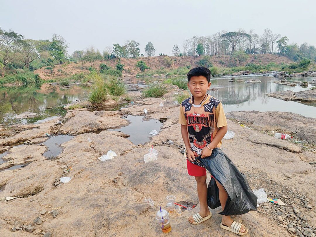 สดจากเยาวชน