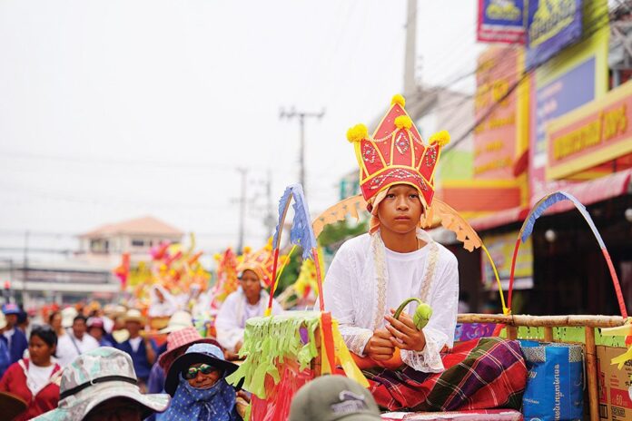 สดจากเยาวชน - เณรน้อยศึกษาธรรม บรรพชาภาคฤดูร้อน