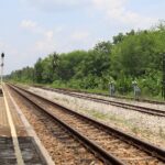 ร้อนจัด แสงแผดเผารางรถไฟละลายคดงอ เจ้าหน้าที่เร่งแก้ 2 ชม. เปิดเดินรถไฟตามปกติ 