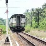 ร้อนจัด แสงแผดเผารางรถไฟละลายคดงอ เจ้าหน้าที่เร่งแก้ 2 ชม. เปิดเดินรถไฟตามปกติ 