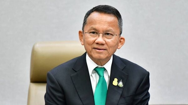 ประกาศใช้แล้ว ยาบ้า 1 เม็ด มีไว้ครอบครองก็ผิดกฎหมาย โฆษกกระทรวงสาธารณสุข เตือนคนเสพ คนขายเลิกได้แล้ว รัฐบาล-สธ.เอาจริง ลงโทษเด็ดขาดประกาศใช้แล้ว ยาบ้า 1 เม็ด มีไว้ครอบครองก็ผิดกฎหมาย โฆษกกระทรวงสาธารณสุข เตือนคนเสพ คนขายเลิกได้แล้ว รัฐบาล-สธ.เอาจริง ลงโทษเด็ดขาด