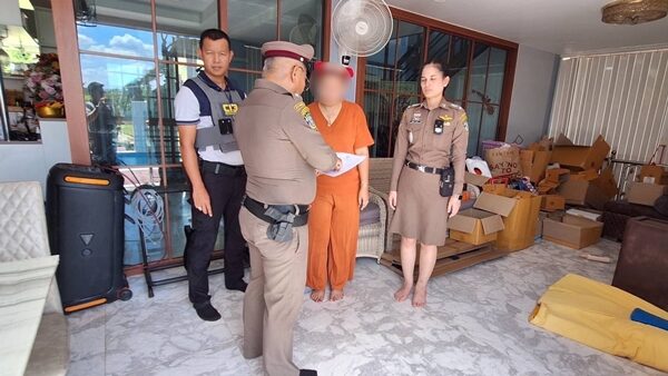 ปอท. นำกำลังเจ้าหน้าที่บุกรวบคาบ้าน เจ๊โดนัท เจ้าแม่ไลฟ์สด เล่นพนันน้ำเต้าปูปลา ผ่านอินสตาแกรม เปิดปากรับสารภาพ รับกำไรครึ่งล้านต่อเดือน