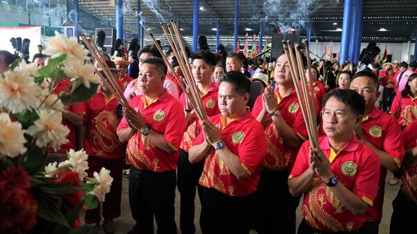 ไม่พลาด ส่องเลขเด็ดทะเบียนรถ-กระถางธูป งานประเพณีงานงิ้ว ศาลเจ้าพ่อหลักเมืองสวนแตง ปีที่ 104 ปี แห่นำไปเสี่ยงโชคลุ้นรวยงวดนี้