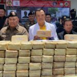 มท.1 แถลงสกัดจับเครือข่ายขนยาบ้า 4,800,000 เม็ด มูลค่า 140 ล้าน ป้องยาเสพติดแพร่ระบาดในไทย