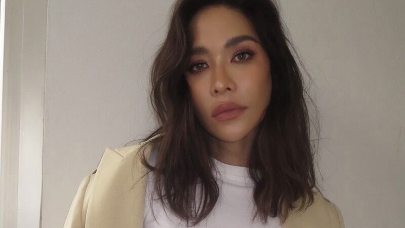 พลอย เฌอมาลย์ 