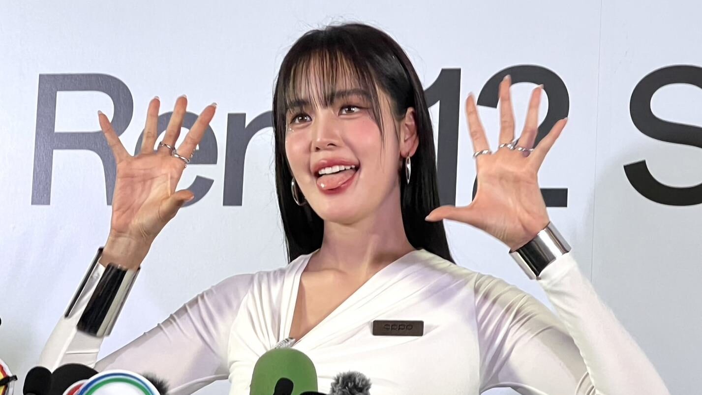 อาเล็ก เซอร์ไพรส์วันเกิด