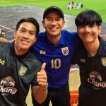 นิกกี้ ควง เปียโน เชียร์บอลไทย อวดโมเมนต์มุ้งมิ้งชิดขอบสนาม