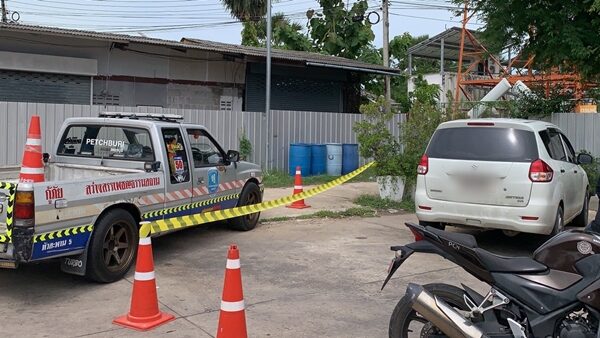 พนักงานปั๊มน้ำมัน ลมแทบจับ พบ นายช่าง บริษัทดัง นอนเสียชีวิตภายในรถ หน้าห้องน้ำ เจ้าหน้าที่เร่งลงพื้นที่ตรวจสอบ คาดสาเหตุสิ้นใจสลด