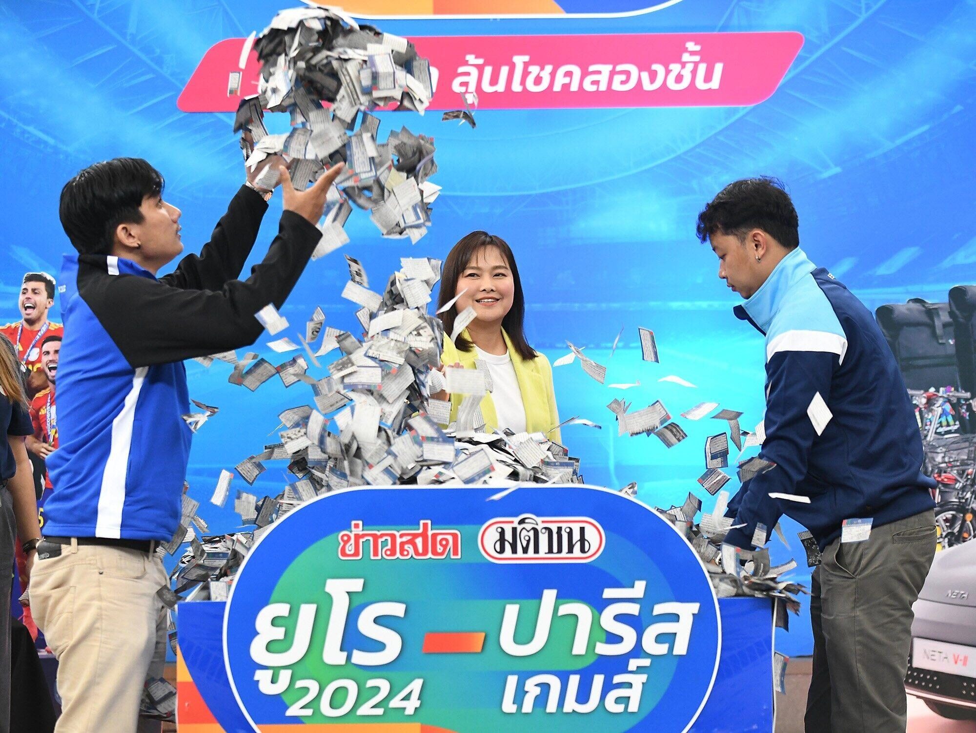 นางสาวสุดาพร วัชรนิศากร หัวหน้าแผนกงานประชาสัมพันธ์ และสื่อสารองค์กร 