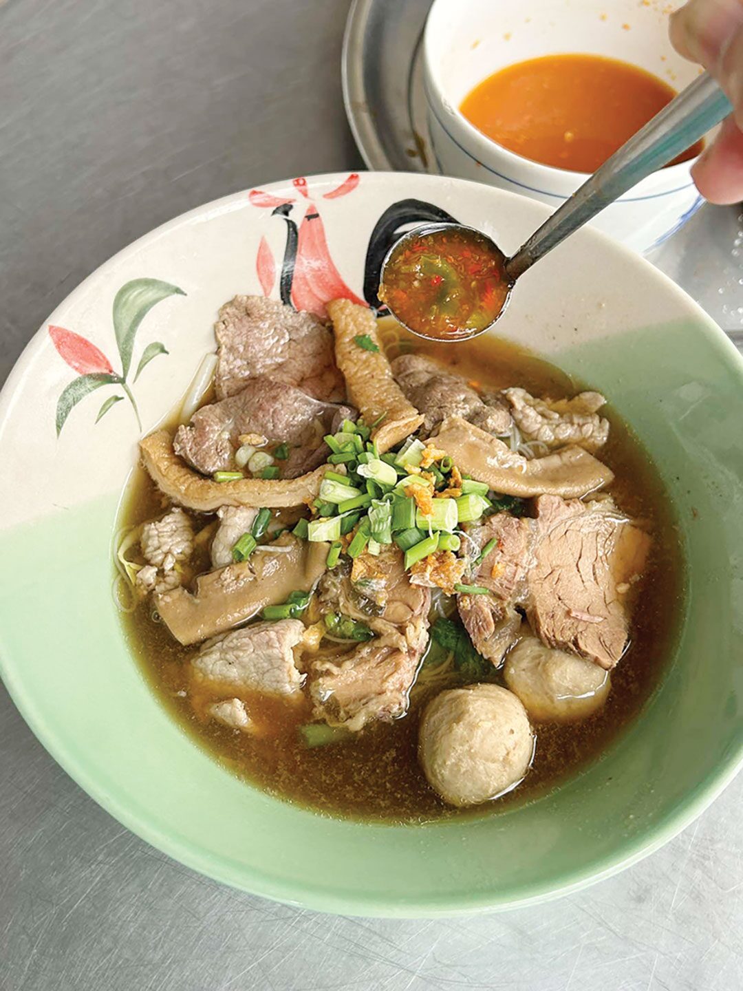 สวรรค์ในครัว - โกเอี่ยม เนื้อตุ๋นหมูตุ๋น ก๋วยเตี๋ยวเจ้าเด็ดอร่อยคุ้ม