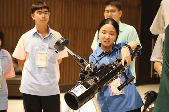 สดจากเยาวชน - ค่ายรากแก้ว‘วิทย์-คณิต’ ส่งความรู้จากพี่สู่น้อง