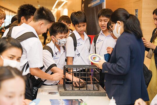 สดจากเยาวชน - จุดประกายเด็กไทย พบนักบินอวกาศ 