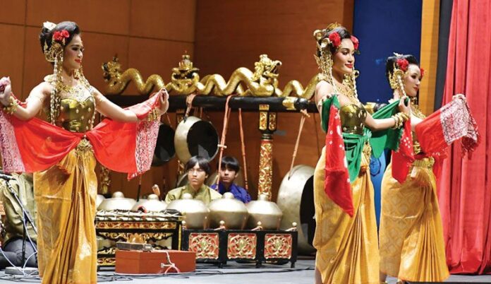 สดจากเยาวชน