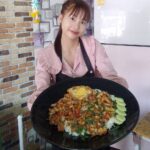 กระแสกำลังมาแรง สายคอนเทนต์ แห่พิสูจน์โคตร กะเพรา จานยักษ์ ราคาเบาๆเอาใจลูกค้า