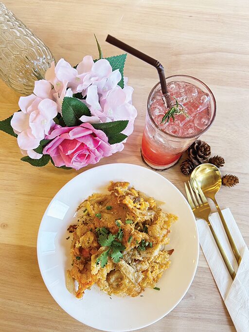 หลาก&หลายอิ่มอร่อย - ‘โอบใจ โฮมคาเฟ่’อ่างทอง อาหารมังสวิรัติยอดฮิต