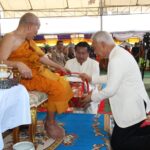 สุวัจน์ เททอง หล่อเศียร หลวงพ่อคูณองค์ใหญ่ วัดบ้านไร่ สร้างแหล่งท่องเที่ยวเชิงศาสนา-วัฒนธรรม