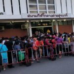 พลังศรัทธา ชาวโคราชหลายพัน แห่เข้าคิวจอง บูชาพระเครื่องหลวงปู่ศิลา รุ่นพิทักษ์ไทย (แม่ทัพ)