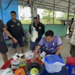 ลักลอบเปิดบ่อน ฝ่ายปกครอง-ตำรวจ บุกทลายเต๋าปั่น รวบนักพนัน 17 คน หนีรอดเพียบ