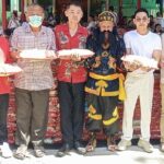 ศาลเจ้าพ่อเตียวหุย แจกข้าวสาร ประเพณีทิ้งกระจาด ชาวบ้านแห่รับเครื่องอุปโภค-บริโภค