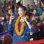 ชาวสุราษฎร์ฯ แห่ต้อนรับ น้องเทนนิส ฮีโร่โอลิมปิกเหรียญทองสองสมัย หนึ่งเดียวชาวไทย