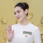 เบลล่า ได้รับพระราชทานเครื่องราชอิสริยาภรณ์ อันเป็นที่สรรเสริญยิ่งดิเรกคุณาภรณ์
